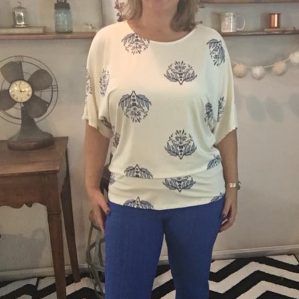 Dolman Tunic Short Sleeve Flirtylee